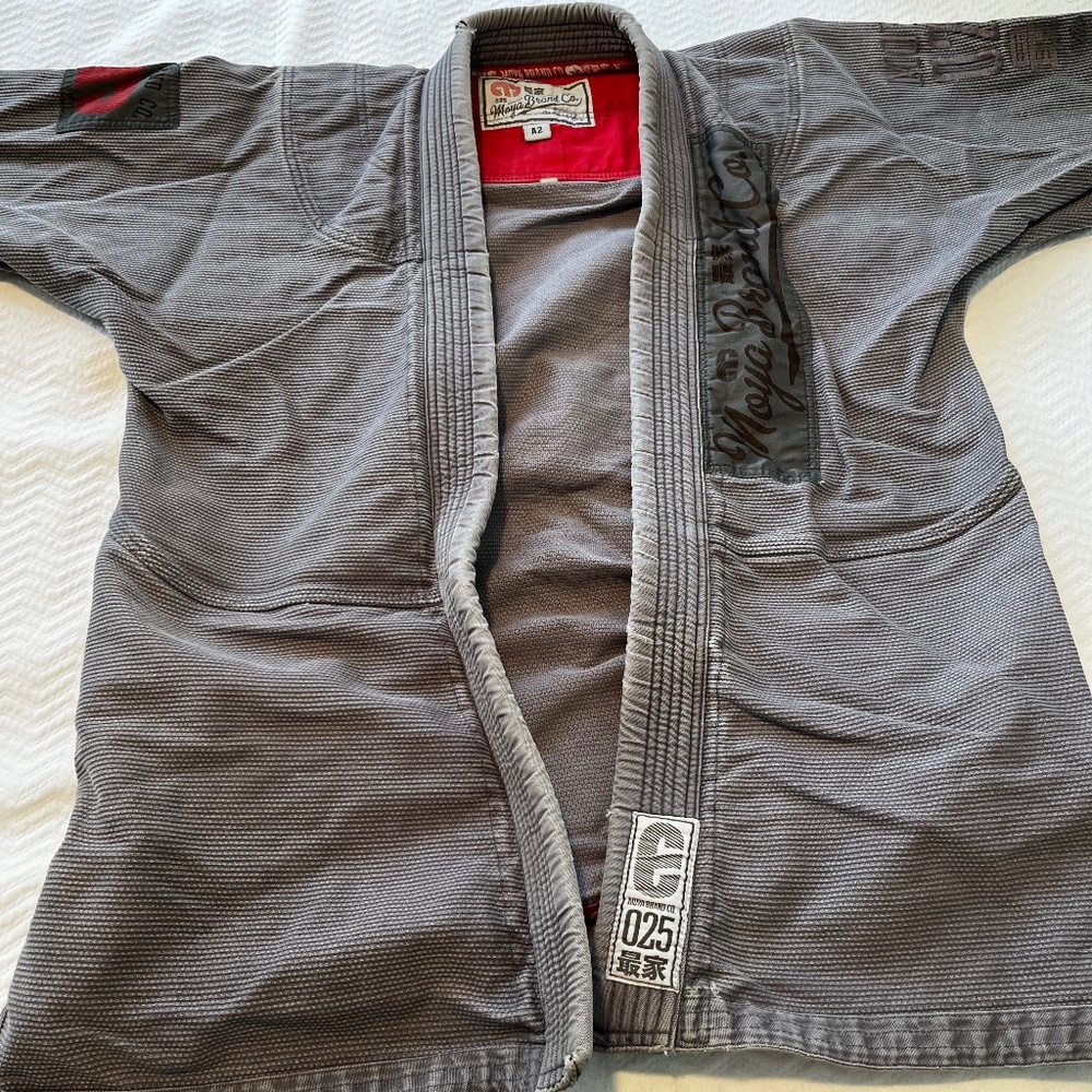 Moya Jiu Jitsu Gi ( Size A2, Jacket and Pants)